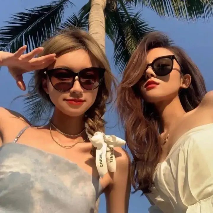 007之声海报